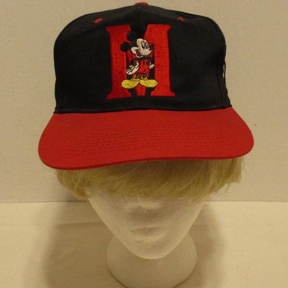 Disney Mickey Mouse Hat Red Black Graphic M Adjustable Snap Back Outdoors Hat